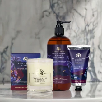 <strong>The English Soap Company</strong>  Set med Flytande Sæbe, Håndcreme og Lys Frankincense & Myrra