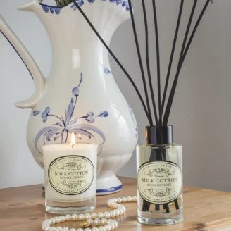 Naturally European Set med Diffuser og Lys Mælk Bomuld