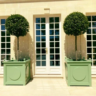 Udendørskrukke Metal <strong>Marseille</strong>  Lysegrøn 75 cm med Dekorative Kugler & Overkant