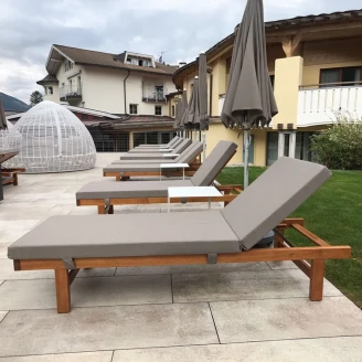 Solseng <strong>Pietra</strong>  Træ