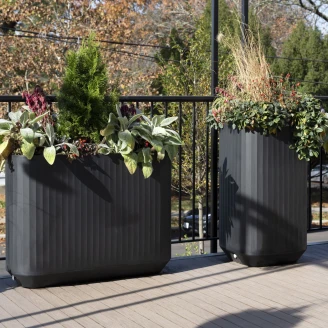 Selvvandende Krukke Høj Kvadratisk <strong>Eldor</strong>  Sort 51x51 cm