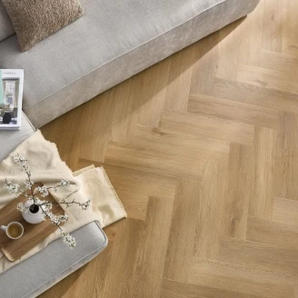 Arbiton Vinylgulv <strong>Amaron Herringbone</strong>  Burbon Oak-Træstruktur 14.8x59 cm