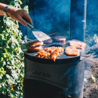 BonFeu Grillsæt med Ildsted BonGiano SP Sort, Regnhætte, Plancha & Overtræk
