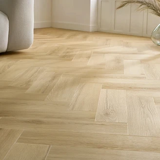 Arbiton Vinylgulv <strong>Amaron Herringbone</strong>  Princeton Oak-Træstruktur 14.8x59 cm