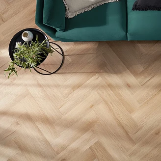 Arbiton Vinylgulv <strong>Amaron Herringbone</strong>  Harlow Oak 14.8x59 cm